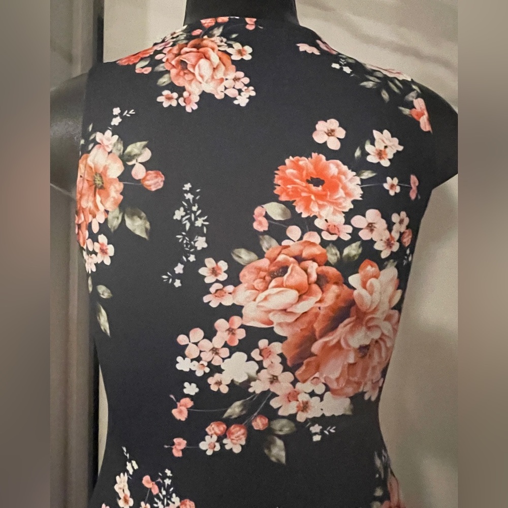 Floral Print Navy Dress, Size Small - Picture 6 of 10